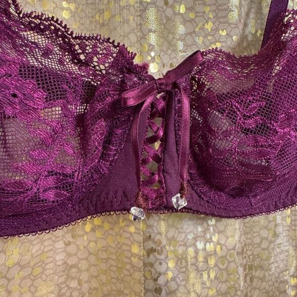 Vintage Victorias Secret Plum Purple Lace Unlined Demi Bra 34C - Picture 5 of 8